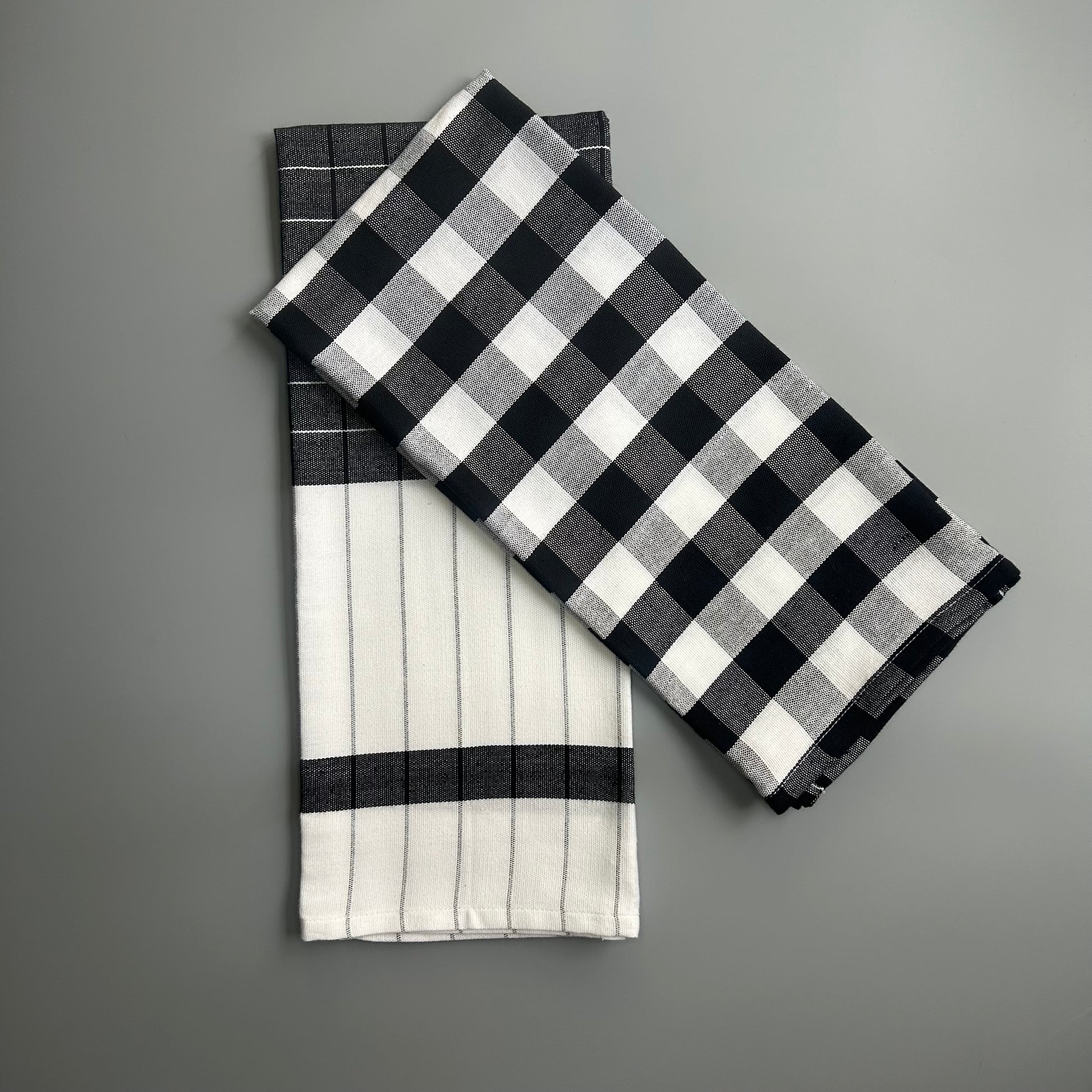 Black and white tea towel - set of two