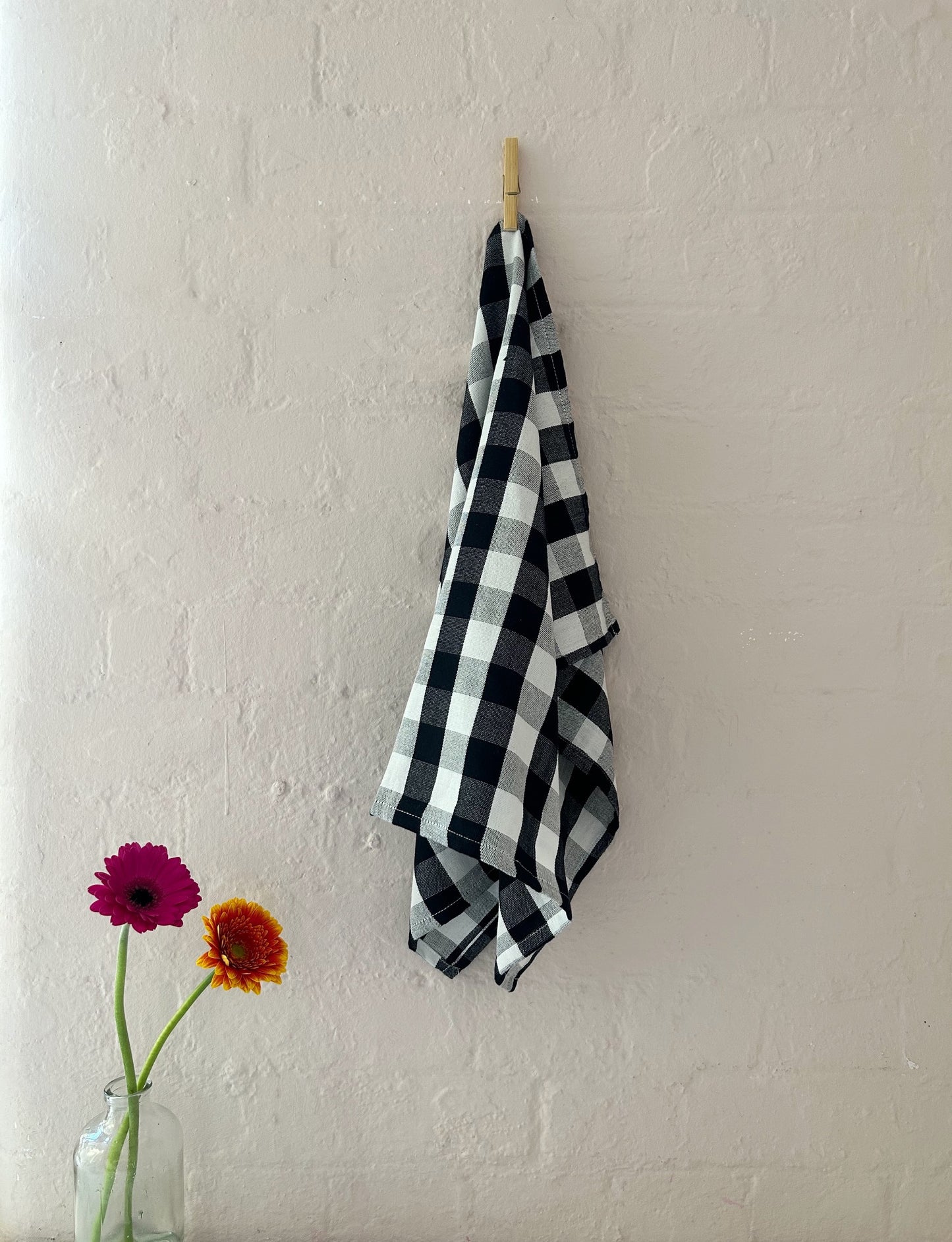 Black and White Tea Towel (A)