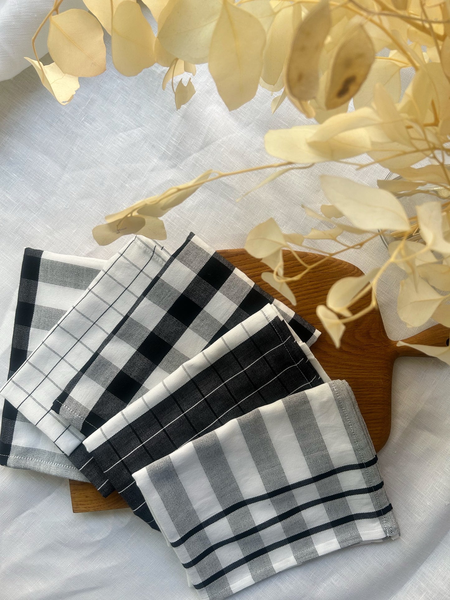 Black, white, grey tea towel (D)
